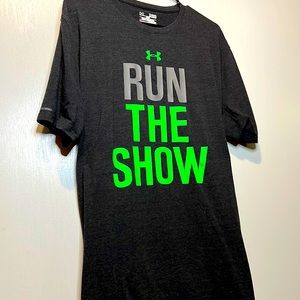 Under Armour Tee - Size XL